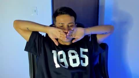 Independence model AbelAsburgo online show from 01-16-25, 05:00