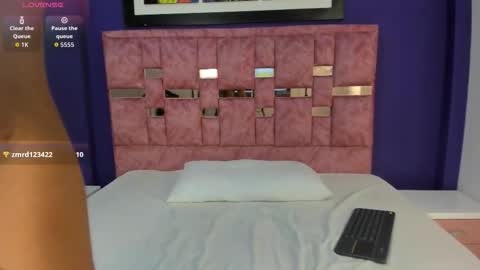 abella_lov online show from 11-24-25, 12:16