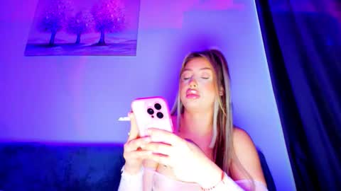 abella_soleill online show from 03-11-26, 06:19