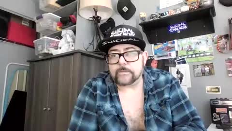 Snapshot of abennett76 chatting on 06-10-26, 02:38 AJ online show from 06-10-26, 02:38
