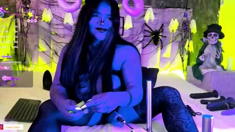 aberachmackay online show from 10-24-25, 12:01