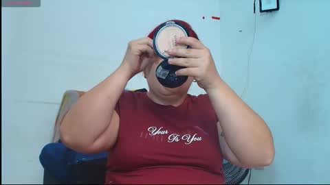 Snapshot of abigail_curvy chatting on 02-06-26, 01:25 Abigail online show from 02-06-26, 01:25