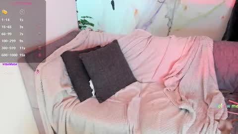 Snapshot of abigail_luna_ chatting on 10-26-25, 02:39 abi online show from 10-26-25, 02:39