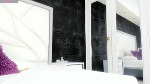 Abigail online show from 11-25-25, 11:10