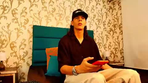 Snapshot of abravanel_sefardi chatting on 06-16-26, 06:32 Abrovanel online show from 06-16-26, 06:32