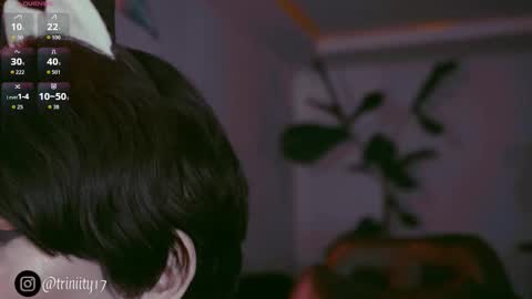 Snapshot of abril__colen chatting on 12-20-25, 10:06 April online show from 12-20-25, 10:06