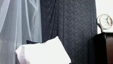 abril_bianchi online show from 10-01-25, 03:01