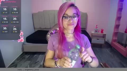 abril_ch_ online show from 10-27-25, 10:41