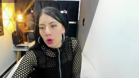 Snapshot of abril_fox__ chatting on 04-17-26, 09:40 Abril Fox online show from 04-17-26, 09:40