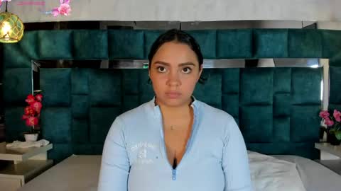 Snapshot of abril_gomez_11 chatting on 05-06-26, 08:03 abril_gomez_11 online show from 05-06-26, 08:03
