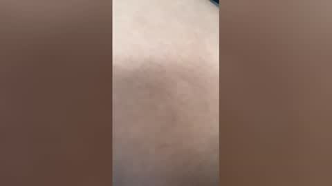 Snapshot of abril_gomez_11 chatting on 05-15-26, 12:12 abril_gomez_11 online show from 05-15-26, 12:12