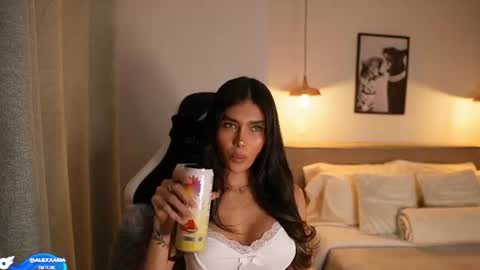 My name is Alexa. Please say hello I like to chat with you. If you have requests please use tip online show from 06-11-26, 09:57