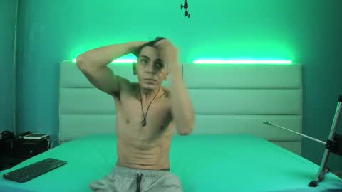 Abril and Julian online show from 02-19-26, 12:23