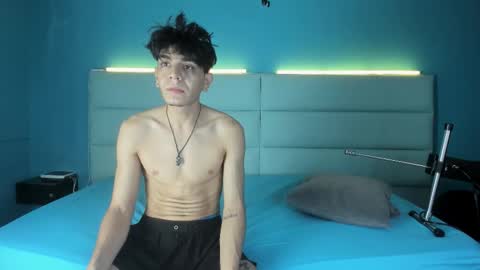 Abril and Julian online show from 02-21-26, 11:44