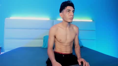 Abril and Julian online show from 03-02-26, 12:01