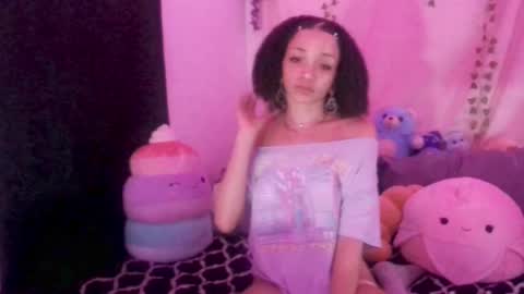 Snapshot of abruisedpeach chatting on 10-05-25, 03:16 Peach online show from 10-05-25, 03:16