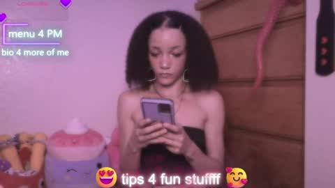 Peach online show from 04-16-26, 02:56