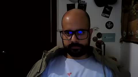 Snapshot of absinnto2016 chatting on 05-19-26, 05:08 Luke 33 online show from 05-19-26, 05:08