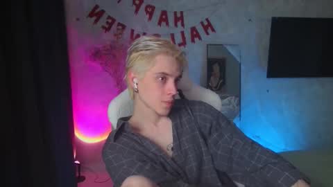 Nick online show from 11-03-25, 02:29