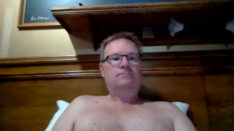 Snapshot of accel4 chatting on 10-22-25, 04:46 accel4 online show from 10-22-25, 04:46