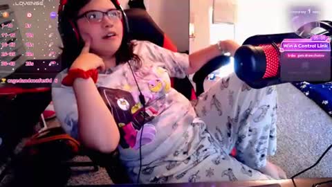 AChubbyGummy online show from 07-11-26, 10:33