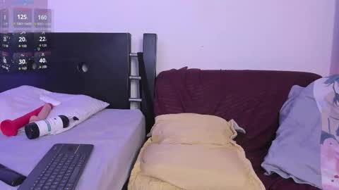 centric independent model   online show from 02-06-26, 02:38