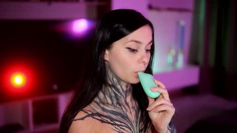 acid_pie online show from 09-19-25, 05:57