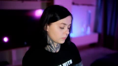 acid_pie online show from 10-09-25, 08:18