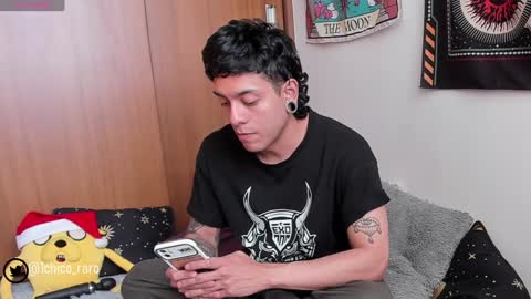 Snapshot of acid_time chatting on 12-16-24, 05:54 Jhonny online show from 12-16-24, 05:54