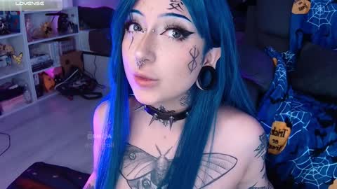 Snapshot of aciddroll chatting on 01-16-25, 11:48 Acid or Iya vacation November 19 to November 26 online show from 01-16-25, 11:48