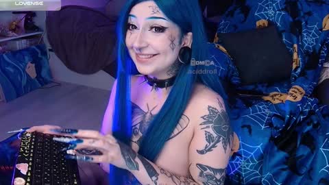 Snapshot of aciddroll chatting on 02-01-25, 11:06 Acid or Iya vacation November 19 to November 26 online show from 02-01-25, 11:06