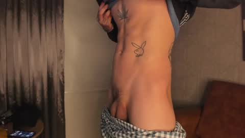 Snapshot of acidmilo chatting on 12-12-24, 06:14 Acid Milo online show from 12-12-24, 06:14