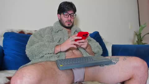 Snapshot of ackerman_eren_ chatting on 01-23-25, 09:29 R. online show from 01-23-25, 09:29