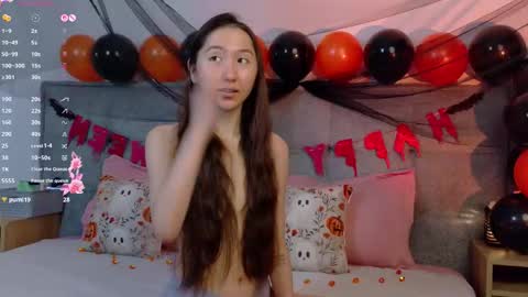 Akia online show from 10-30-25, 06:26