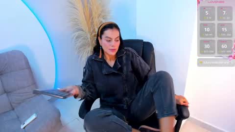 Snapshot of ada_monroe10 chatting on 09-19-25, 01:45 online show from 09-19-25, 01:45