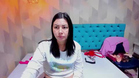 Ada online show from 04-12-26, 04:17