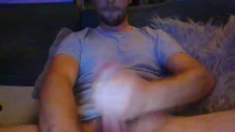 Snapshot of adam0910 chatting on 10-19-25, 10:43 adam0910 online show from 10-19-25, 10:43