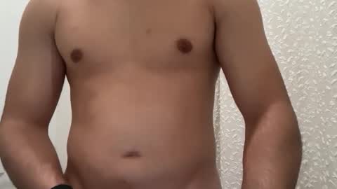 Snapshot of adam324_ chatting on 12-22-25, 03:53 adam324_ online show from 12-22-25, 03:53