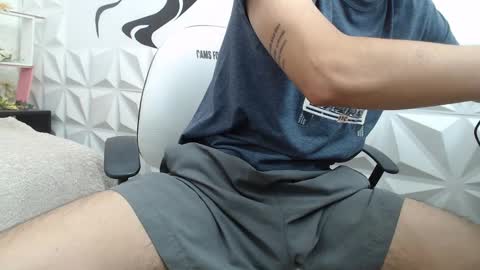 adam_evehotroom online show from 02-21-25, 08:16