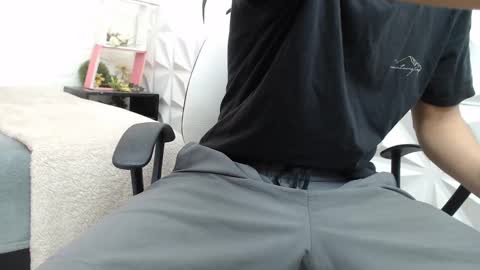 adam_evehotroom online show from 02-23-25, 09:26