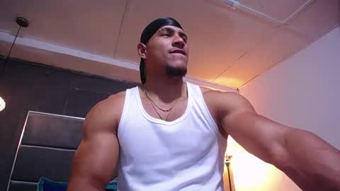 adam_fit19cm online show from 03-21-26, 02:16