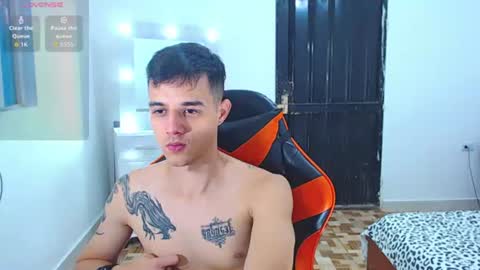 Snapshot of adam_hot11 chatting on 07-15-26, 09:53 adam hot11 online show from 07-15-26, 09:53