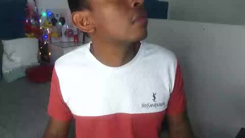 adam_morgan2 online show from 11-30-25, 08:29