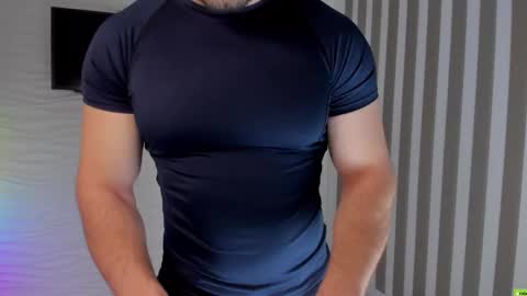 Snapshot of adam_muscle_ chatting on 01-13-26, 02:44 Adam online show from 01-13-26, 02:44