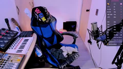 Snapshot of adam_rocket chatting on 01-29-25, 12:33  Adam online show from 01-29-25, 12:33