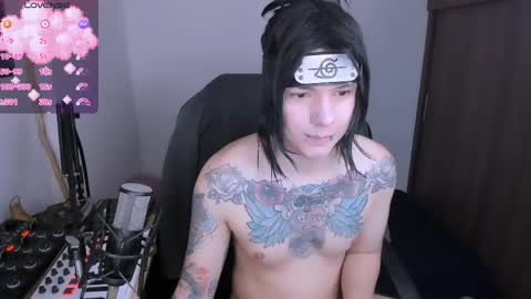 Snapshot of adam_rocket chatting on 06-02-26, 01:07 Adam online show from 06-02-26, 01:07