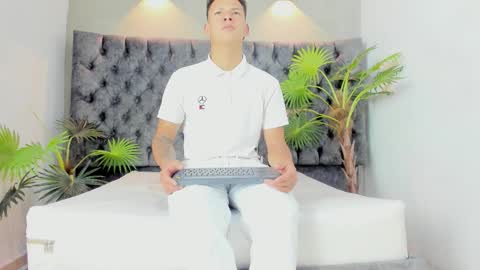 adam_russell2 online show from 03-02-26, 04:47