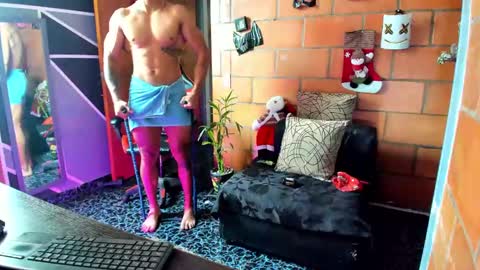 Snapshot of adam_valencia chatting on 12-29-24, 03:57 Adam Valencia online show from 12-29-24, 03:57