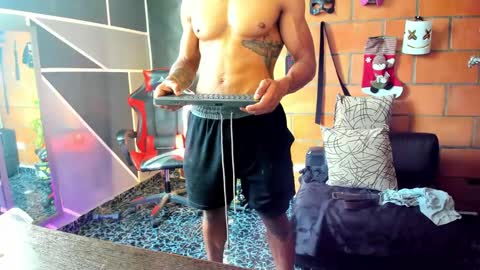 Snapshot of adam_valencia chatting on 02-02-25, 09:23 Adam Valencia online show from 02-02-25, 09:23