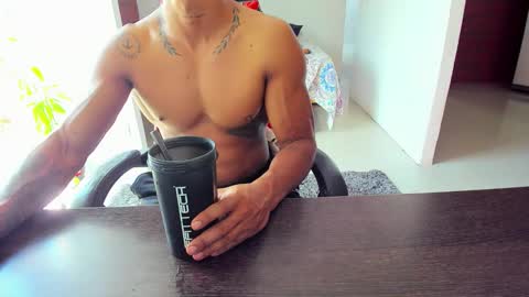 Snapshot of adam_valencia chatting on 09-23-25, 06:11 Adam Valencia online show from 09-23-25, 06:11